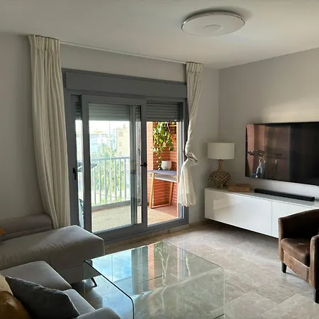 Con Piscina En Playamar شقة توريمولينوس