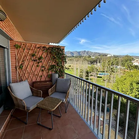 Con Piscina En Playamar Appartement